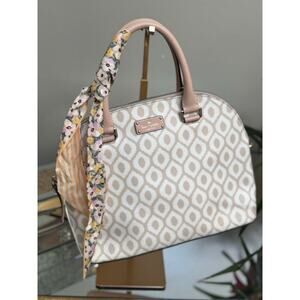 Kate Spade Purse so beautiful